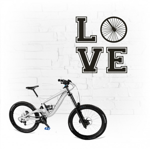 L O V E Wandtattoo Bicycle